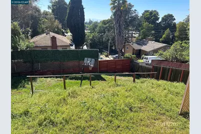 6233 Leona St, Oakland, CA 94605 - Photo 41