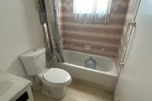 6233 Leona St, Oakland, CA 94605 - Photo 9