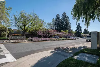 1237 Pine Creek Way #A, Concord, CA 94520 - Photo 43