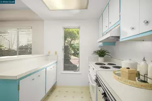 1201 Skycrest Dr, Walnut Creek, CA 94595 - Photo 19