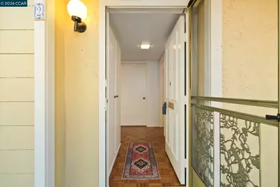 1201 Skycrest Dr #2, Walnut Creek, CA 94595 - Photo 5