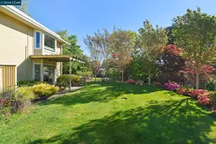 1201 Skycrest Dr, Walnut Creek, CA 94595 - Photo 27