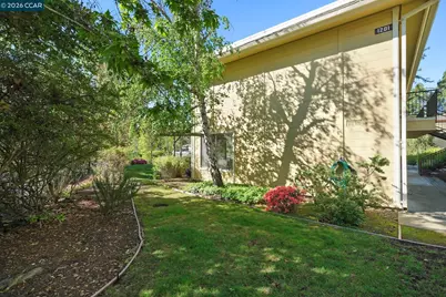 1201 Skycrest Dr #2, Walnut Creek, CA 94595 - Photo 31