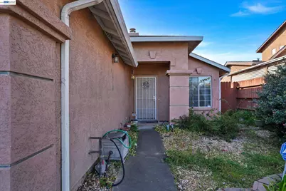 218 Christensen Ave, Salinas, CA 93906 - Photo 3