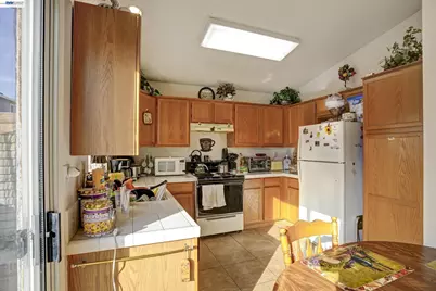 218 Christensen Ave, Salinas, CA 93906 - Photo 15