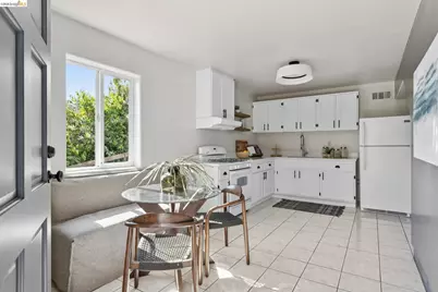 4021 Maybelle Ave, Oakland, CA 94619 - Photo 31