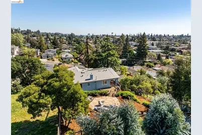 4021 Maybelle Ave, Oakland, CA 94619 - Photo 5
