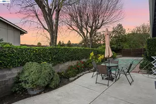 15 Sequoyah View Ct, Oakland, CA 94605 - Photo 25