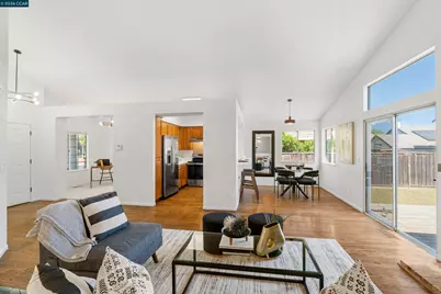 1191 Red Leaf Way, Pittsburg, CA 94565 - Photo 9