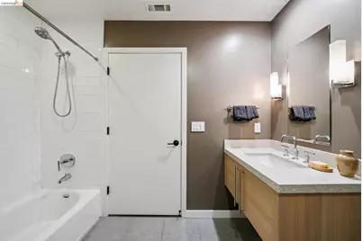 6465 San Pablo #203, Oakland, CA 94608 - Photo 39