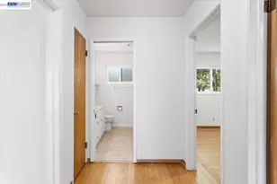 1848 Walnut St, Alameda, CA 94501 - Photo 5