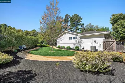 50 Ivy Dr, Orinda, CA 94563 - Photo 29