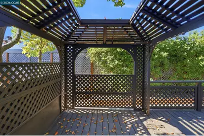 285 Claudia Ct, Moraga, CA 94556 - Photo 37