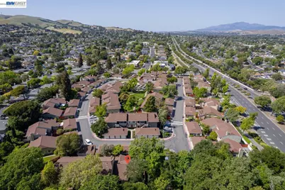 7642 Arbor Creek Circle, Dublin, CA 94568 - Photo 17