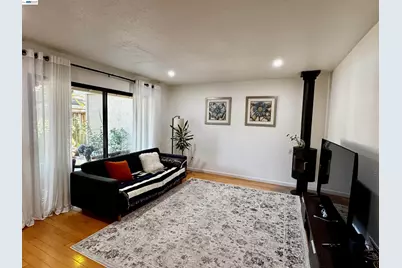 7642 Arbor Creek Circle, Dublin, CA 94568 - Photo 11