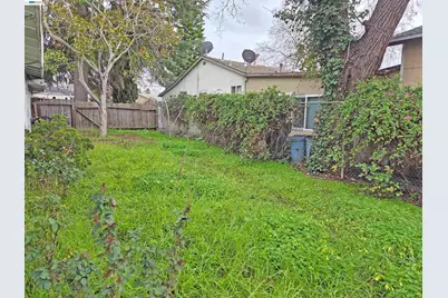 2315 Ralmar Ave, East Palo Alto, CA 94303 - Photo 15