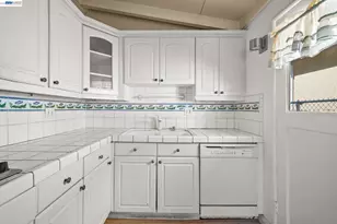 2315 Ralmar Ave, East Palo Alto, CA 94303 - Photo 15