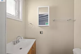 2315 Ralmar Ave, East Palo Alto, CA 94303 - Photo 27