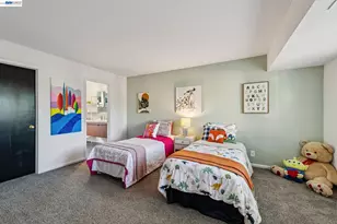 622 Ironwood Rd, Alameda, CA 94502 - Photo 17