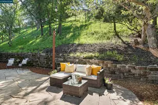 837 Rosewood Ct, Walnut Creek, CA 94596 - Photo 5