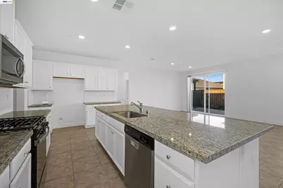 5323 Potter Valley Ln, Antioch, CA 94531 - Photo 17