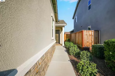 5323 Potter Valley Ln, Antioch, CA 94531 - Photo 7