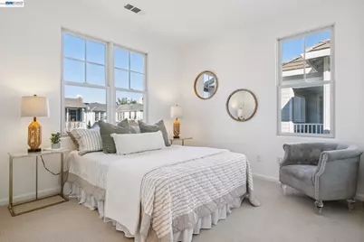 220 Hollister Avenue, Alameda, CA 94501 - Photo 41