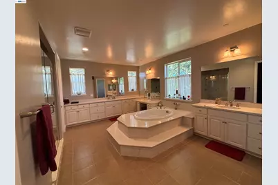 21 Withers Court, Lafayette, CA 94549 - Photo 9