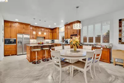 1653 Observation Ct, Antioch, CA 94531 - Photo 25