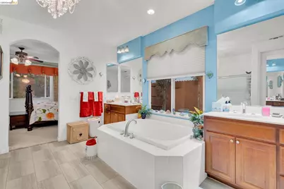 1653 Observation Ct, Antioch, CA 94531 - Photo 21