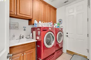 1653 Observation Ct, Antioch, CA 94531 - Photo 35