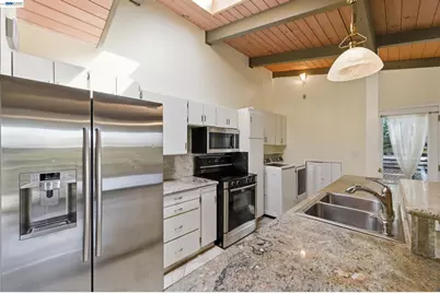 18602 Center St, Castro Valley, CA 94546 - Photo 13