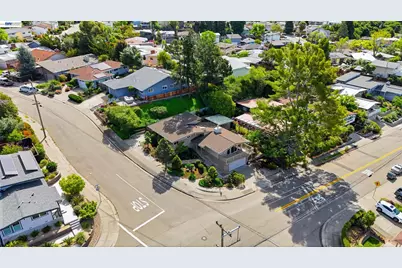 18602 Center St, Castro Valley, CA 94546 - Photo 41