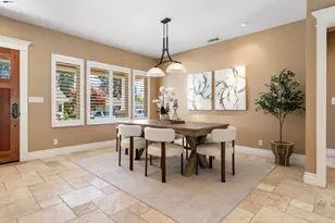 4071 Walnut Dr, Pleasanton, CA 94566 - Photo 5