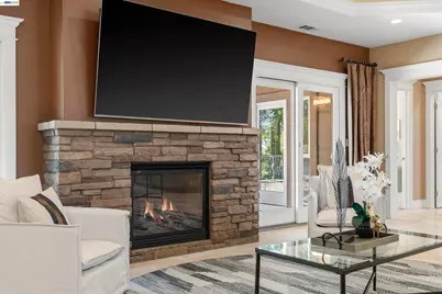 4071 Walnut Dr, Pleasanton, CA 94566 - Photo 17
