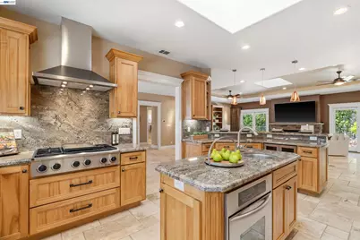 4071 Walnut Dr, Pleasanton, CA 94566 - Photo 11