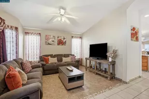 5640 Wheeler Ave, Fresno, CA 93722 - Photo 5