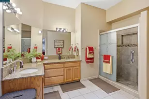 5640 Wheeler Ave, Fresno, CA 93722 - Photo 21