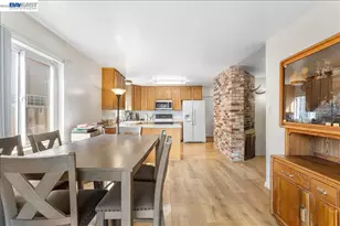 21330 Kahlert St, Castro Valley, CA 94546 - Photo 11