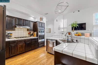 8675 Falmouth Way, Sacramento, CA 95823 - Photo 13