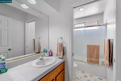 8675 Falmouth Way, Sacramento, CA 95823 - Photo 37