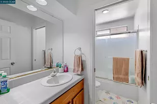 8675 Falmouth Way, Sacramento, CA 95823 - Photo 37