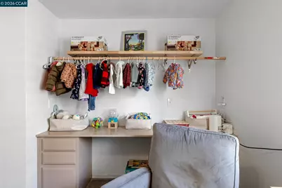 8675 Falmouth Way, Sacramento, CA 95823 - Photo 43