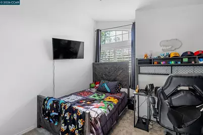 8675 Falmouth Way, Sacramento, CA 95823 - Photo 35