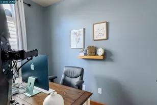 8675 Falmouth Way, Sacramento, CA 95823 - Photo 25