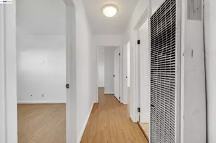 2828 22nd Ave, Oakland, CA 94606 - Photo 27