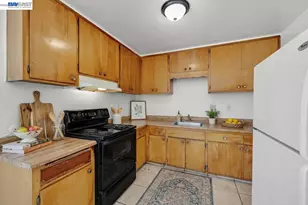 2828 22nd Ave, Oakland, CA 94606 - Photo 7