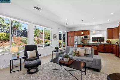 9005 Elk Dr, Clayton, CA 94517 - Photo 19