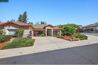 9005 Elk Dr, Clayton, CA 94517 - Photo 3