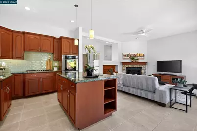 9005 Elk Dr, Clayton, CA 94517 - Photo 17